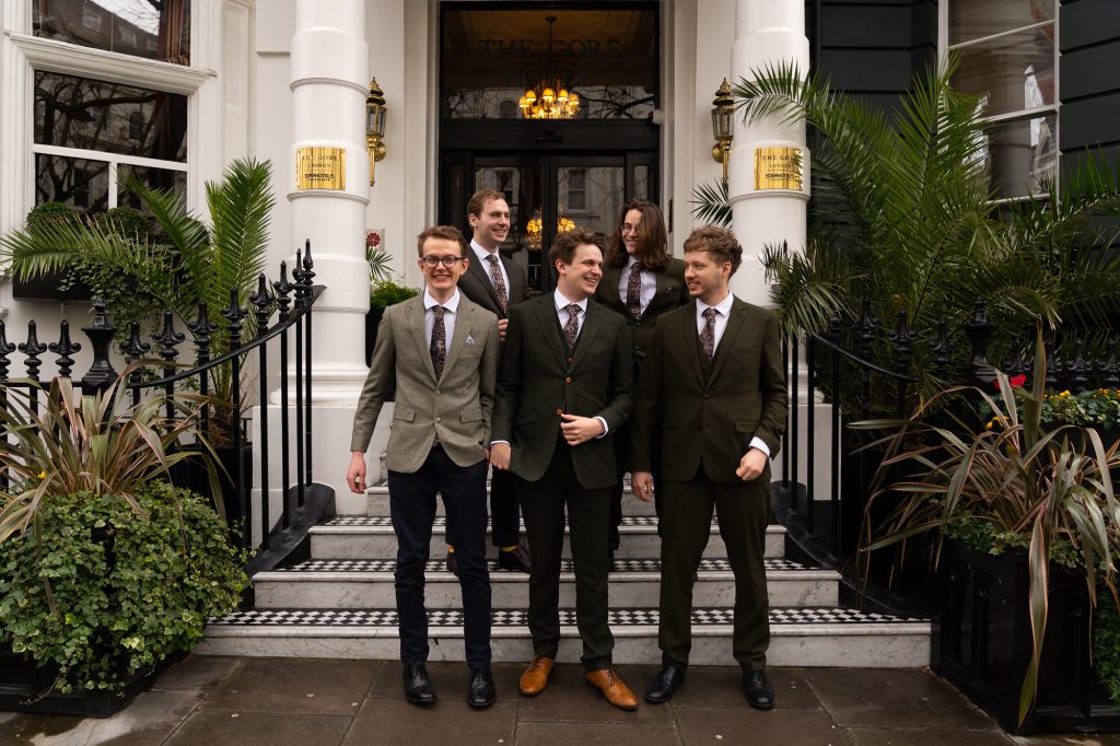 booking a second wedding photographer