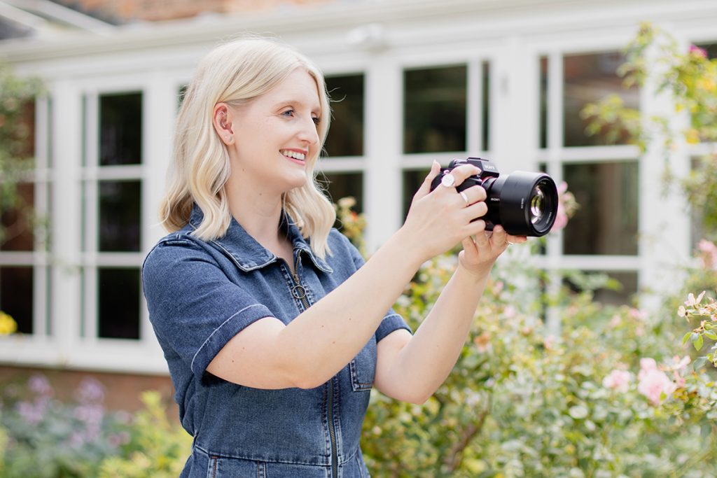 How to pick the right wedding photographer for your special day